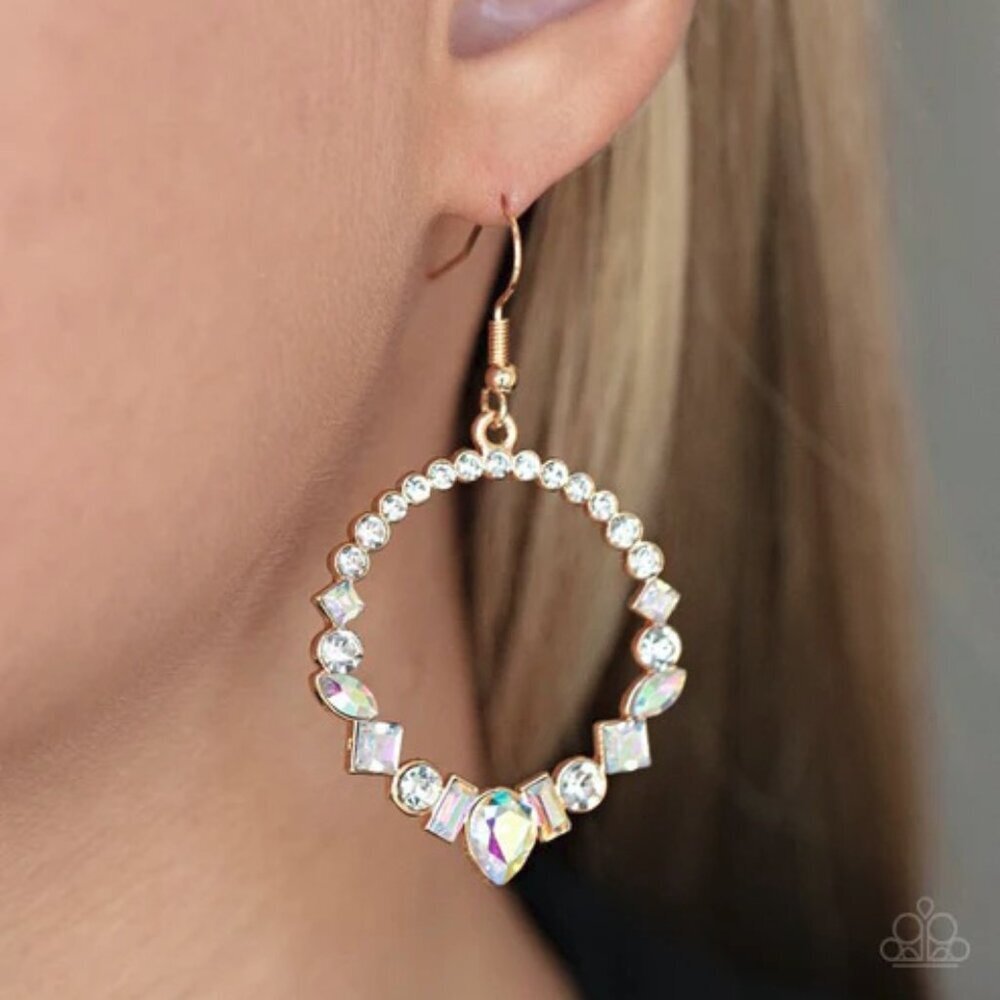 Paparazzi Jewelry Accessories Revolutionary Refinement - Gold Earrings - Vintage